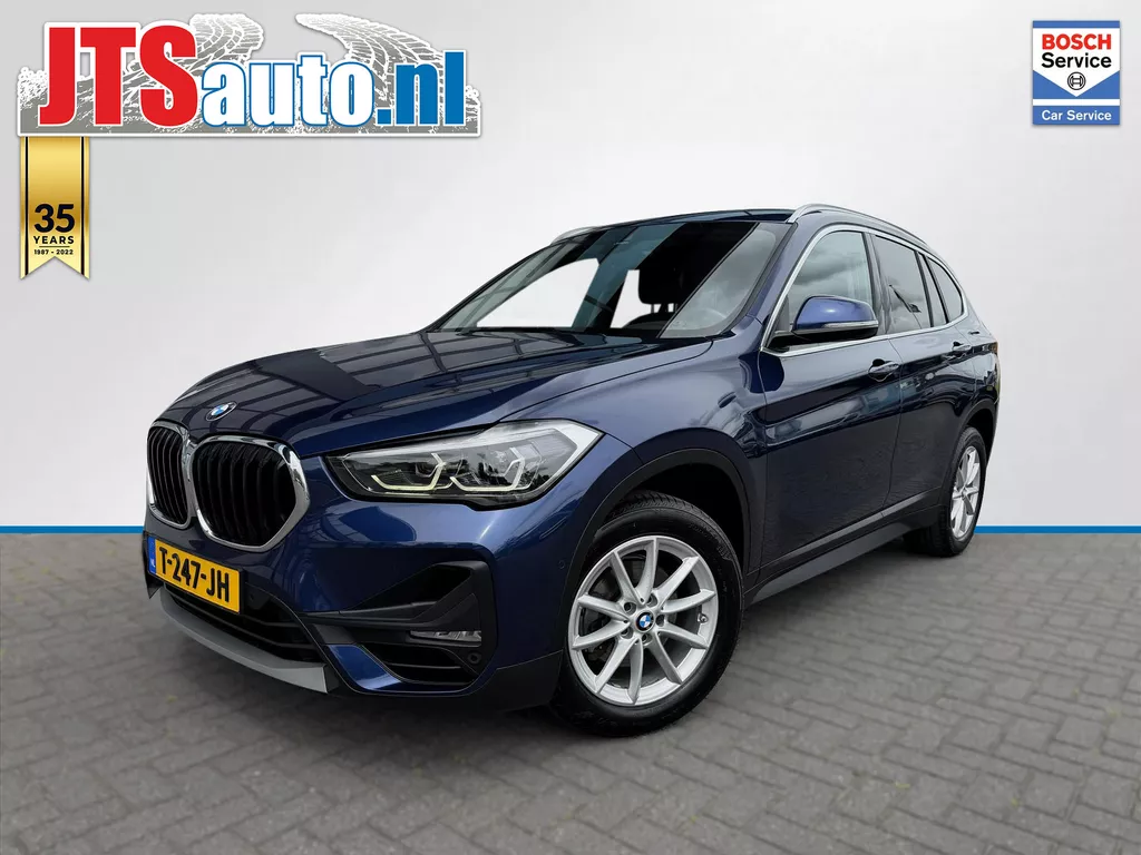 BMW X1 (f48) sDrive18i 140pk Aut. Trekhaak, Camera, Stoelverwarming
