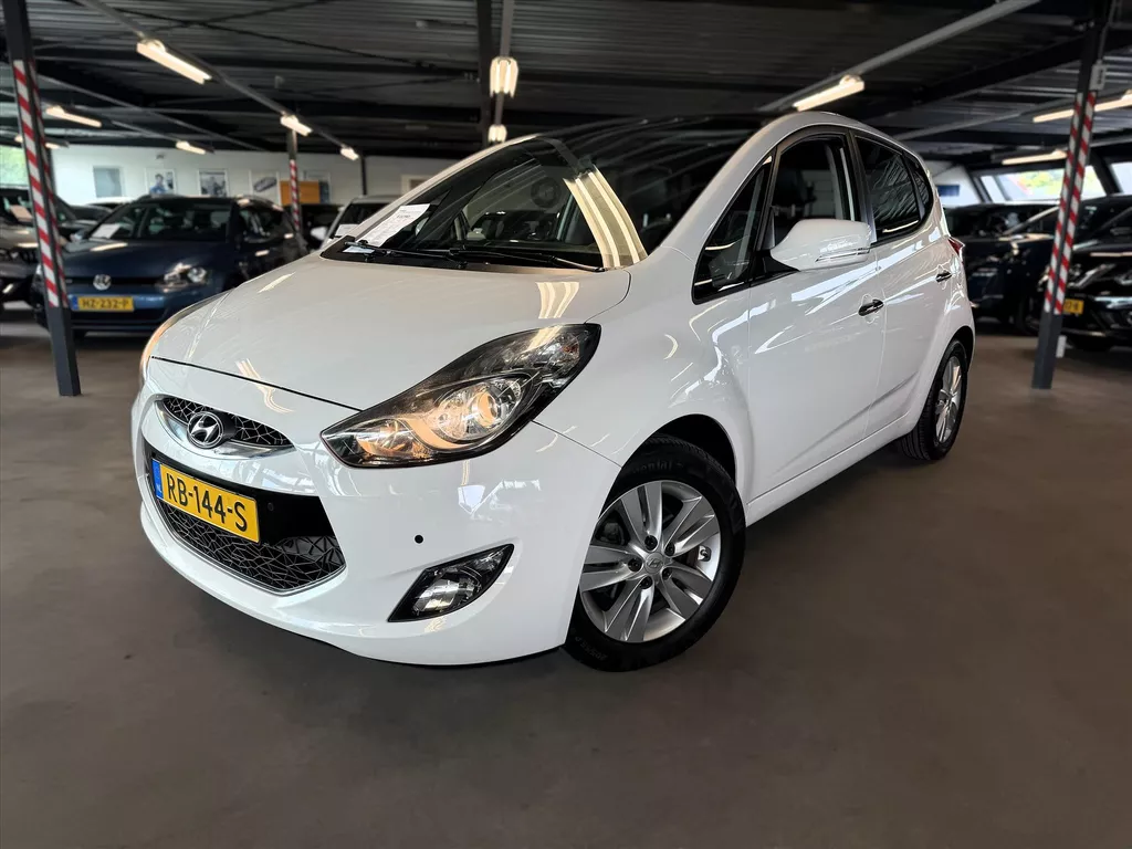 Hyundai IX20 1.6 CVVT 125pk Aut. Leder, Pano, Camera, Lmv